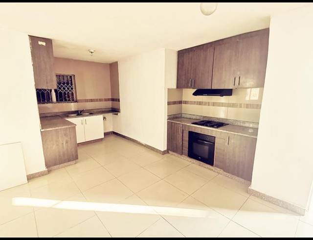 2 BEDROOM PROPERTY TO RENT IN RESERVOIR HILLS